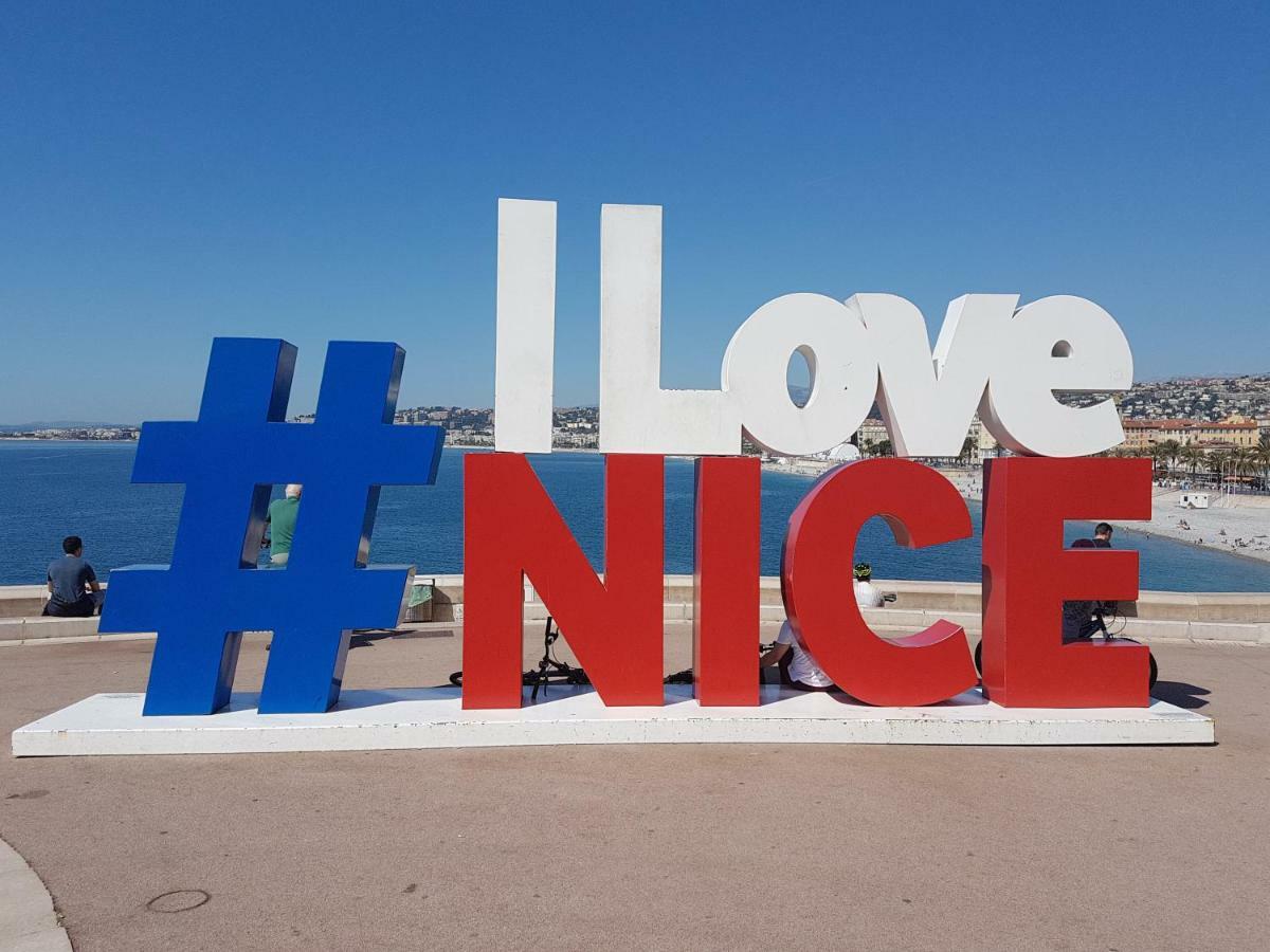 Les Palmiers A 700M De La Mer Nizza Exterior foto
